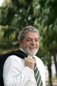 Lula prepara sua volta.